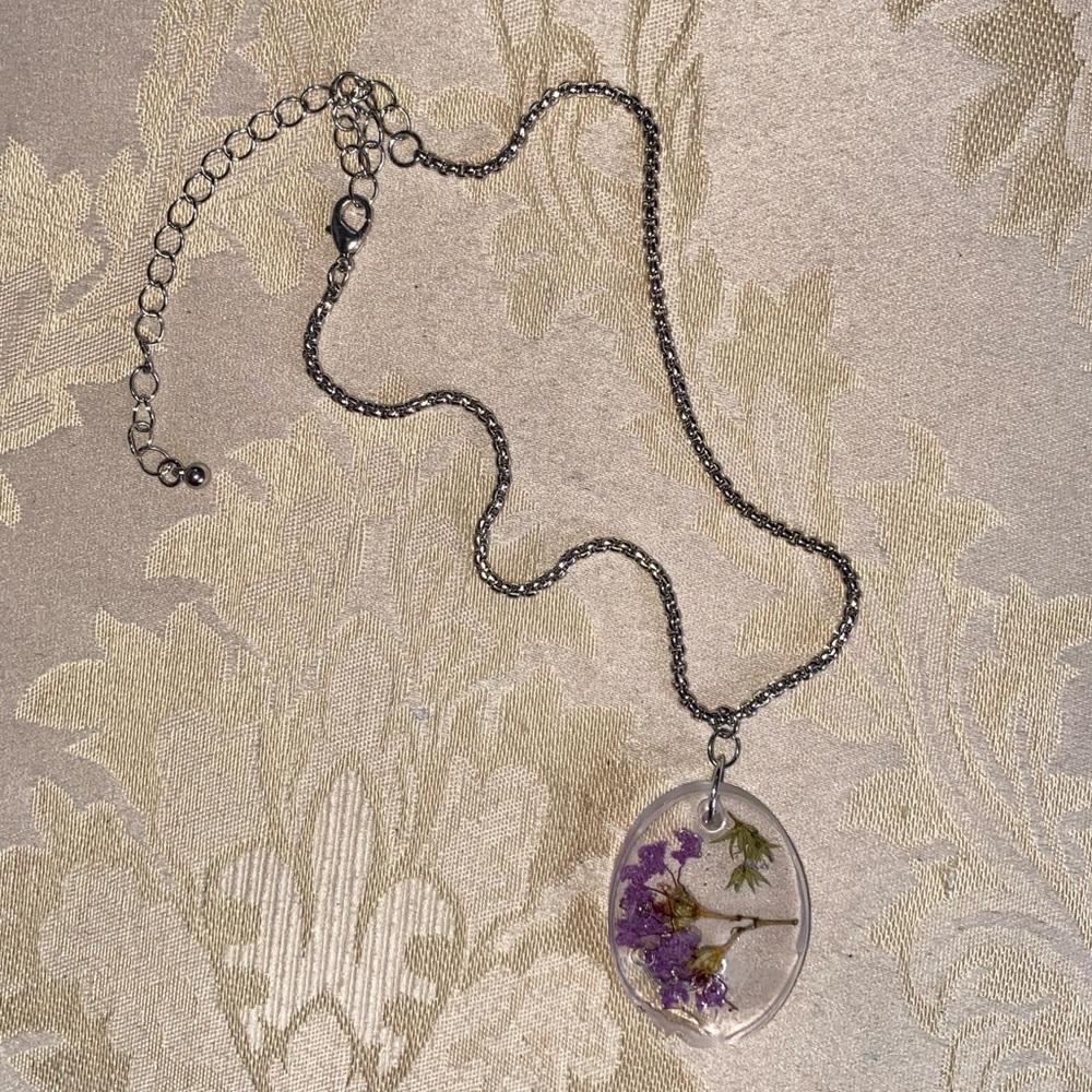 Flower necklace